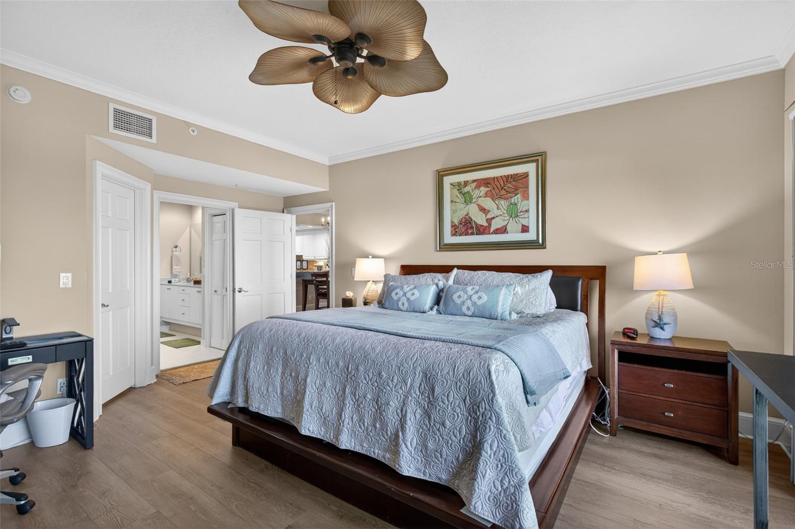 15 AVENUE DE LA MER #2204