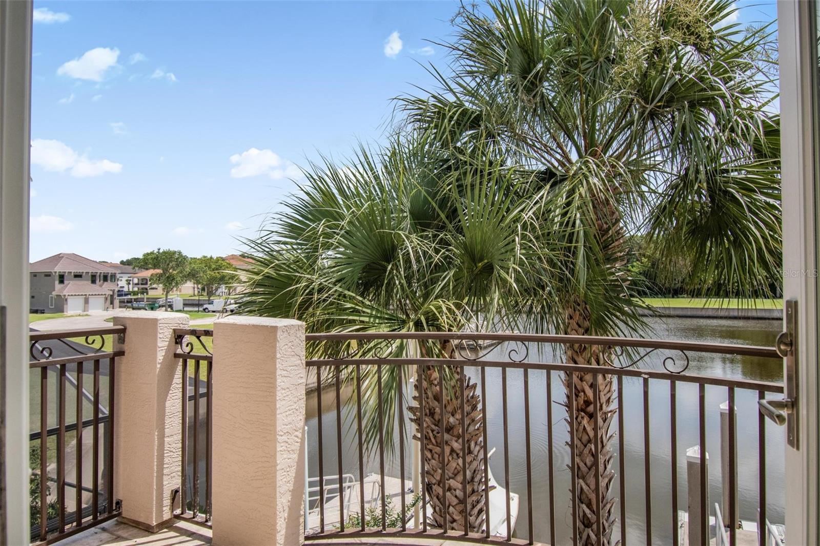 259 YACHT HARBOR DR