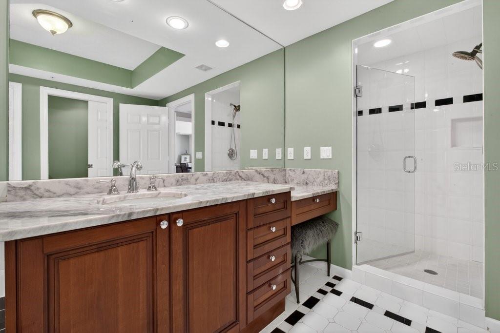 19 AVENUE DE LA MER #804