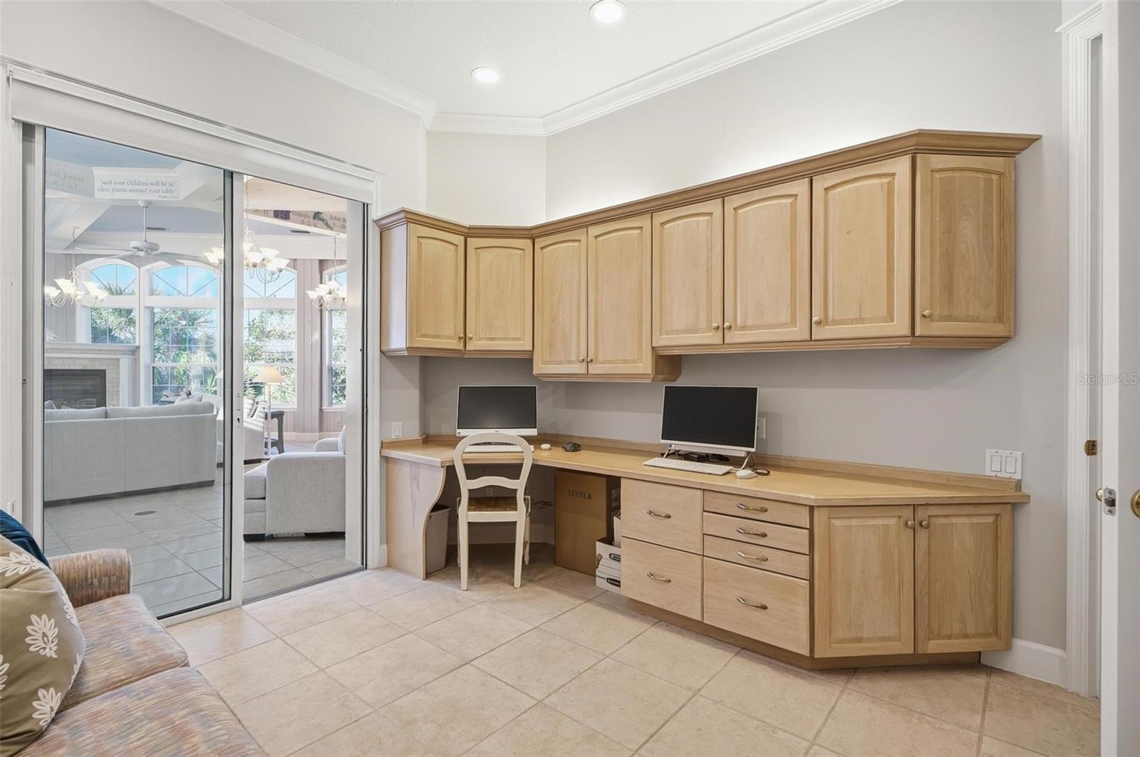 10 CORDOBA CT