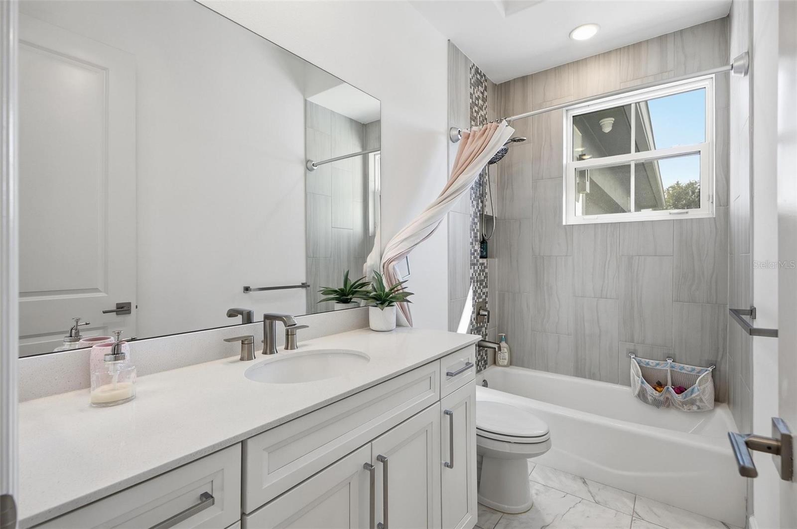 67 NEW LEATHERWOOD DR