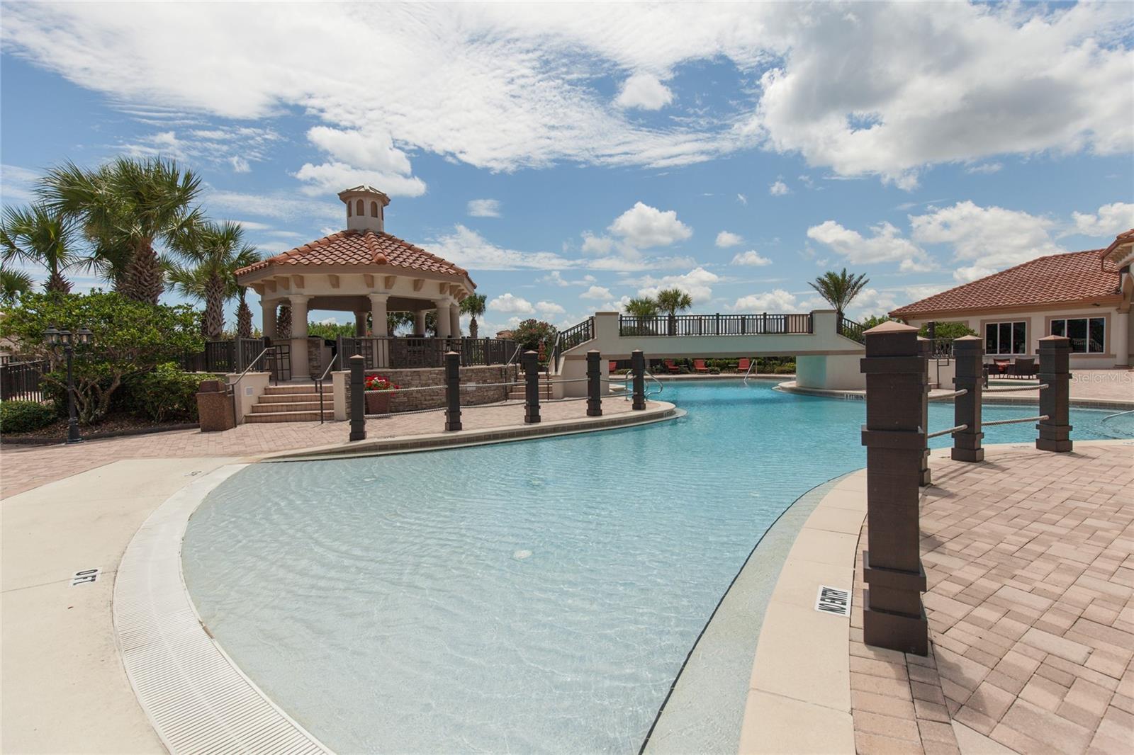 85 AVENUE DE LA MER #102