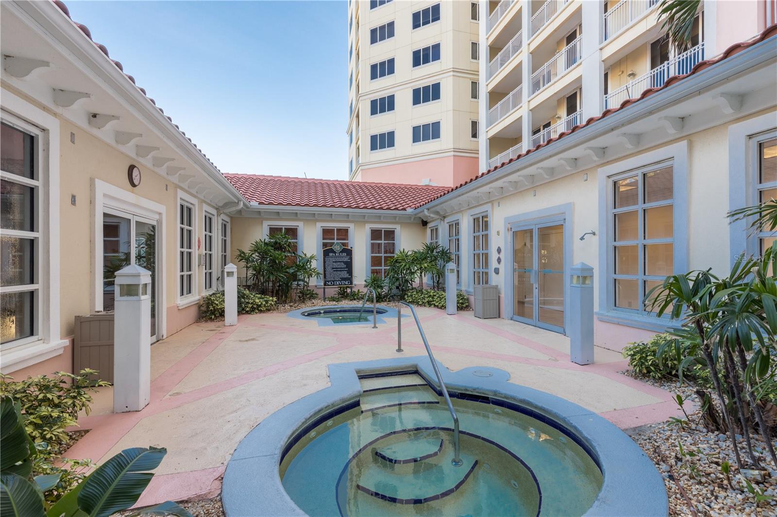 200 OCEAN CREST DR #151