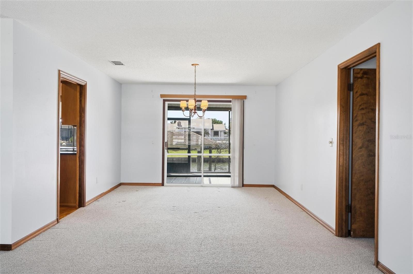 10 CHERRY CT