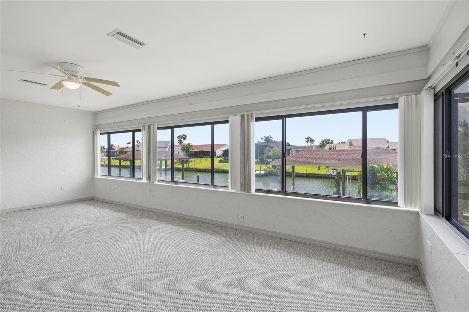 10 CHERRY CT