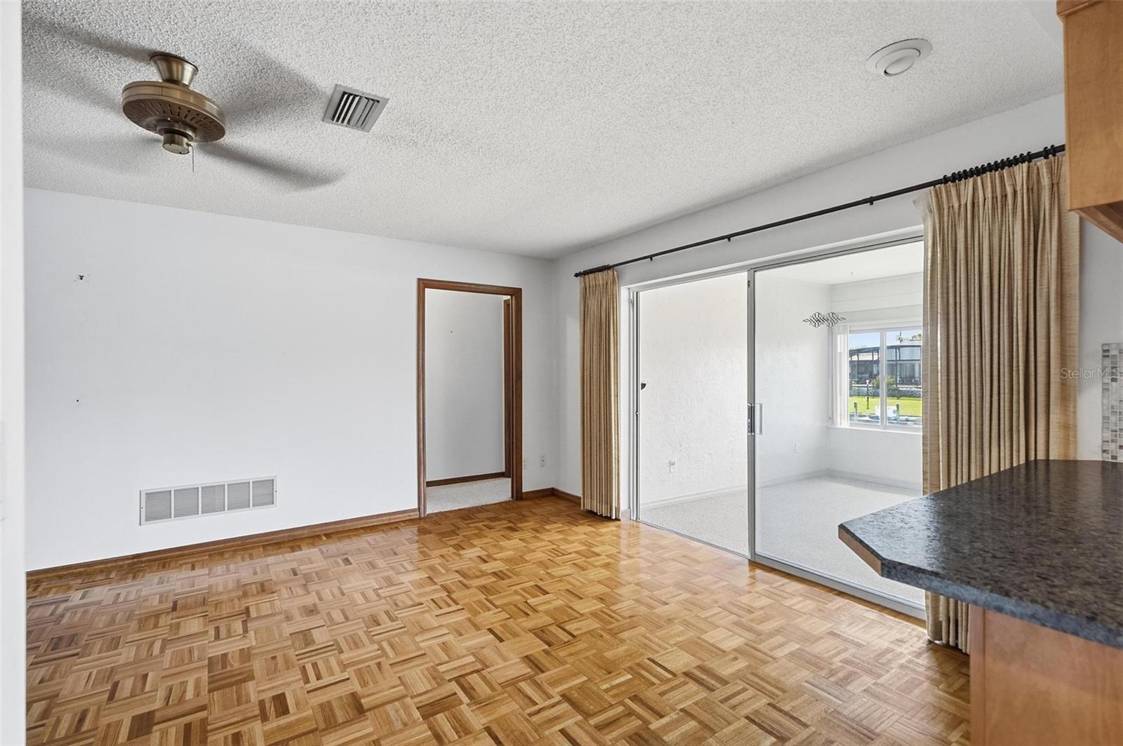 10 CHERRY CT