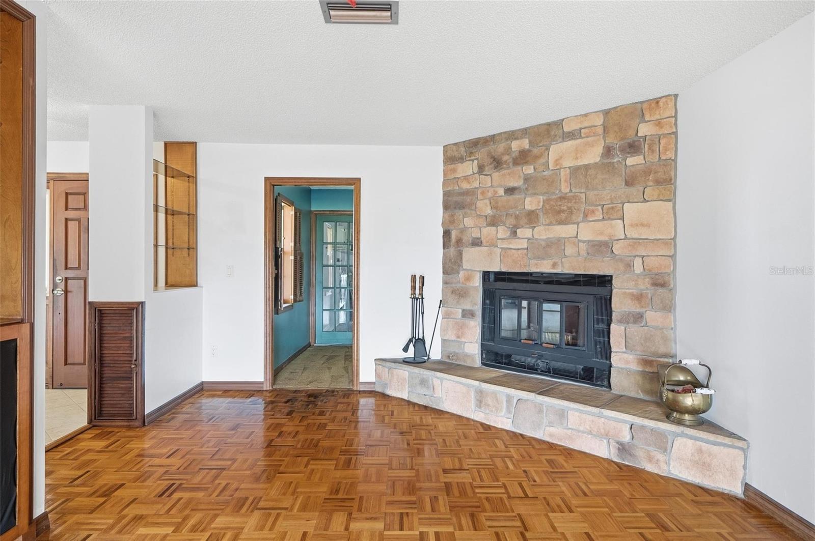 10 CHERRY CT