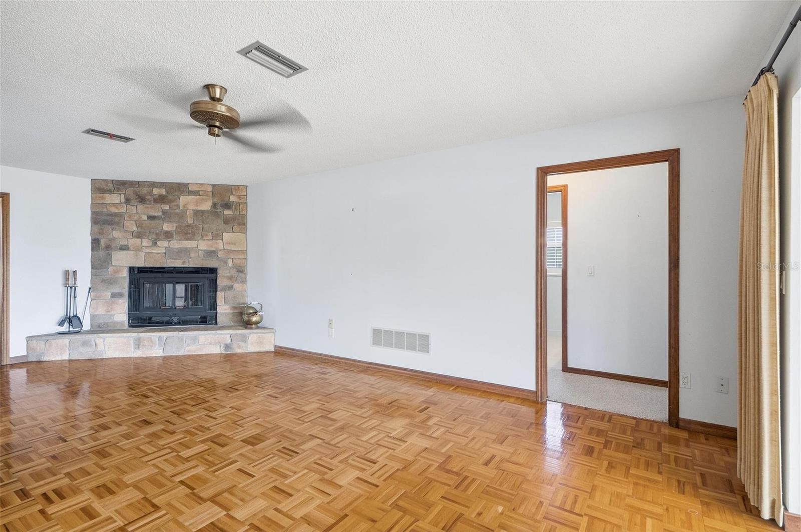 10 CHERRY CT