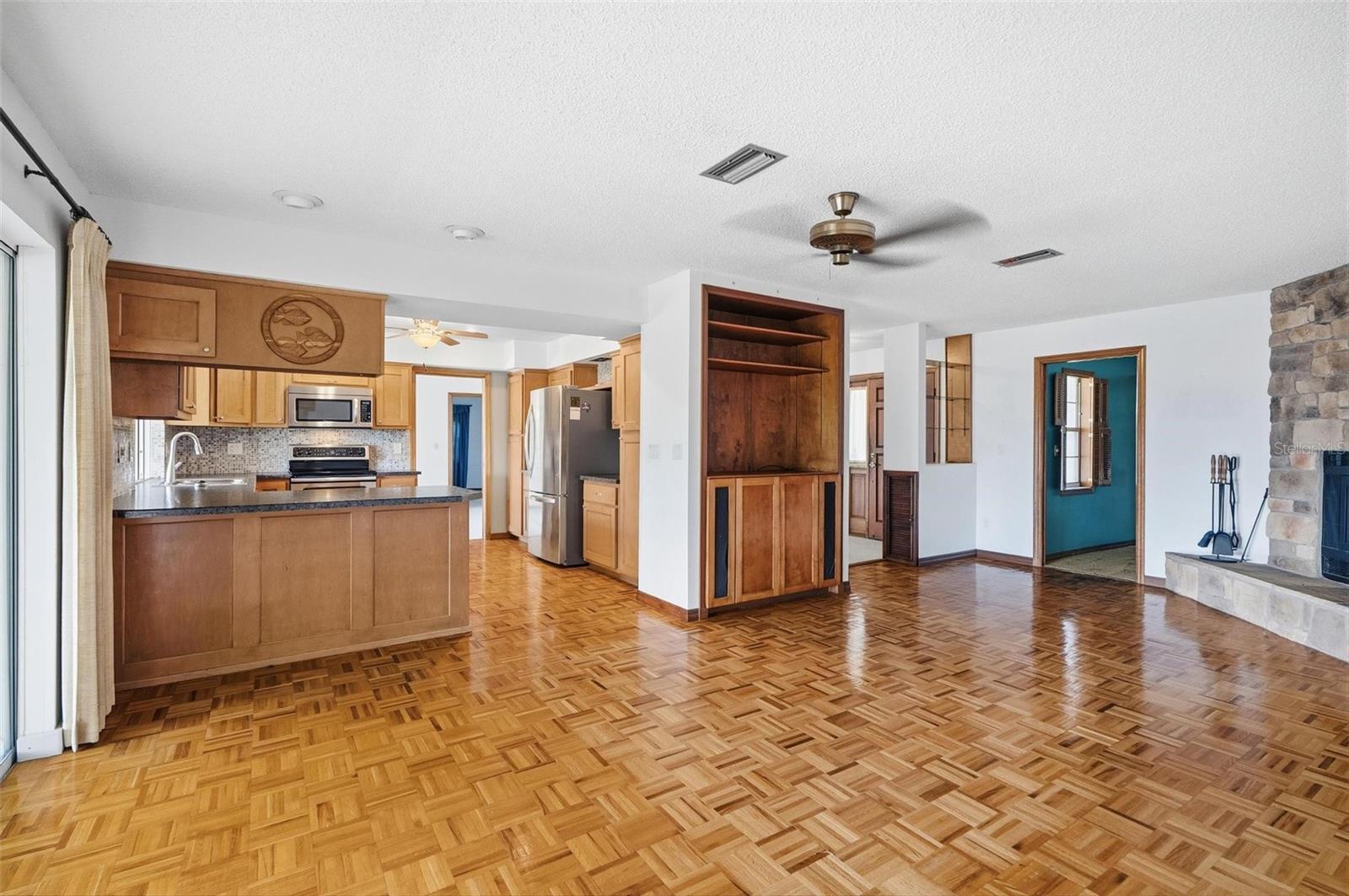 10 CHERRY CT