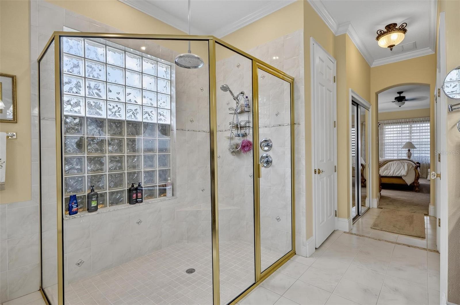 68 OAK VIEW CIR W