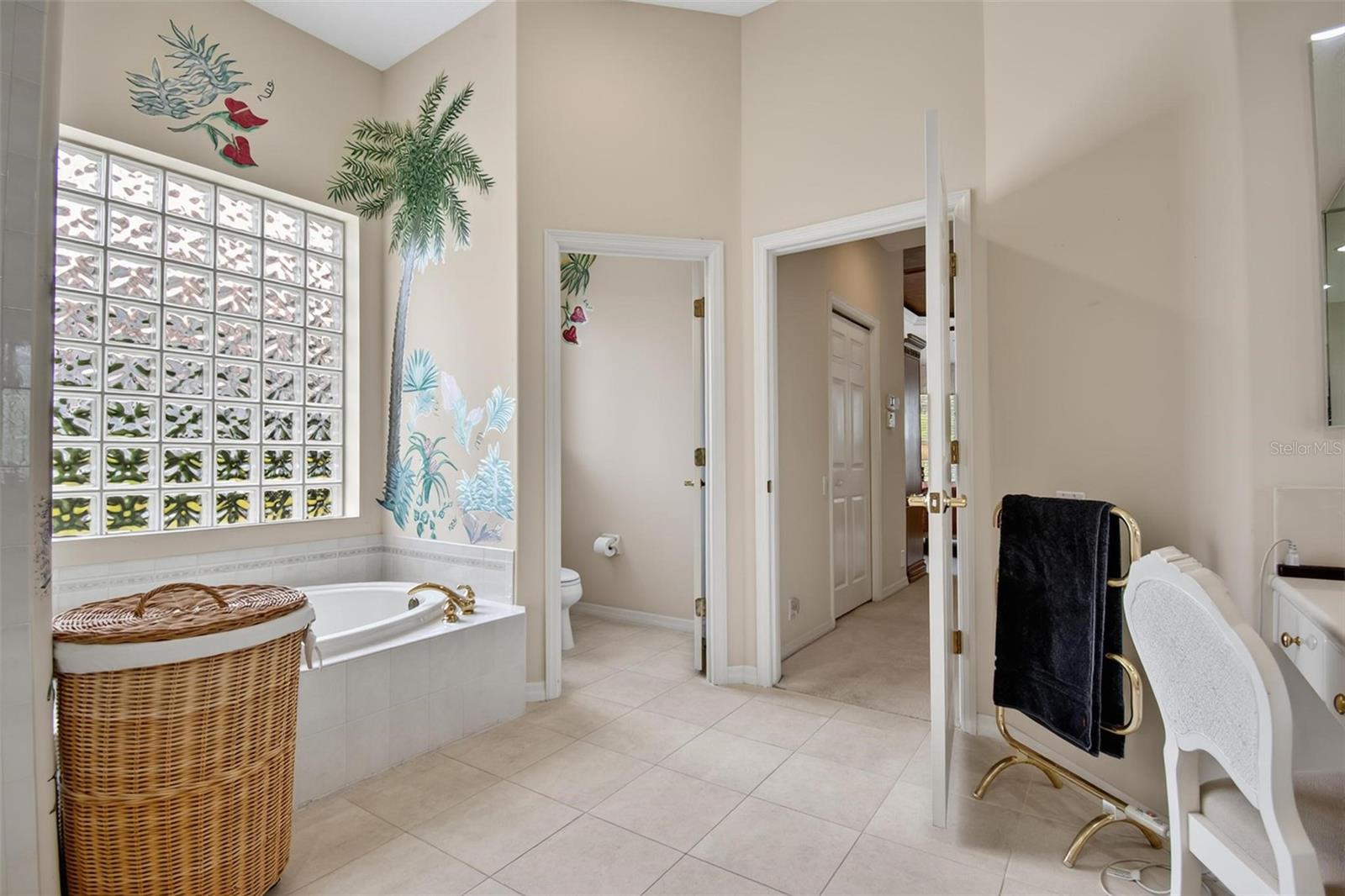 64 ISLAND ESTATES PKWY
