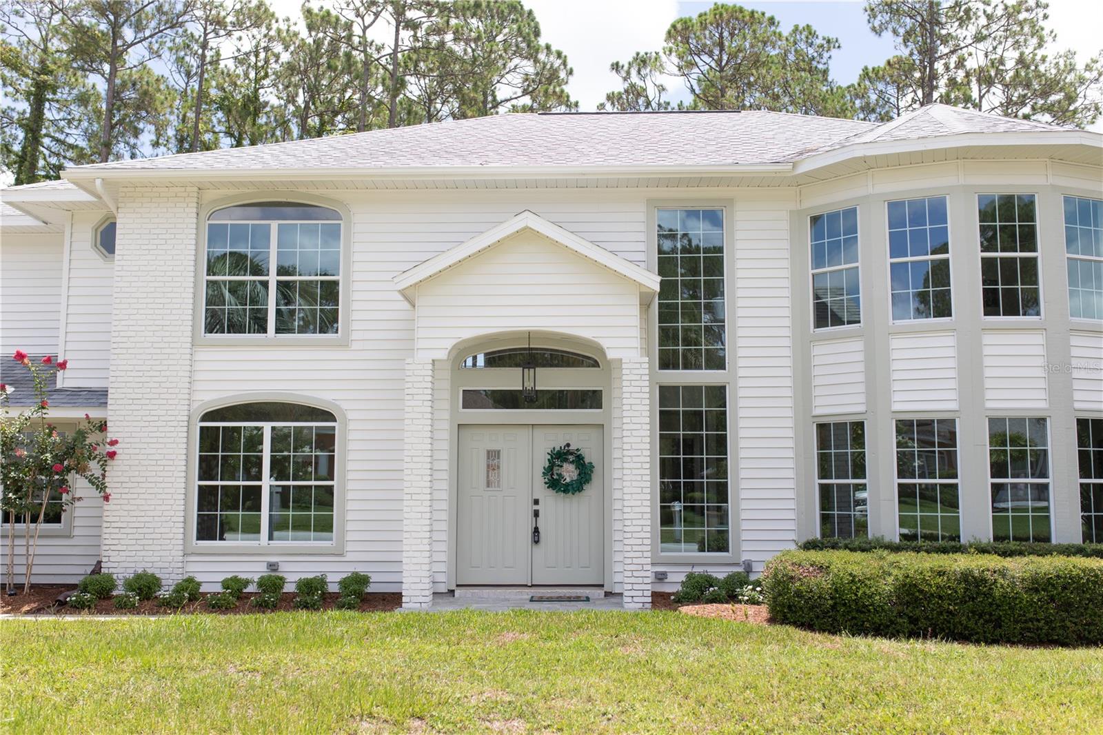 13 ELLSWORTH DR