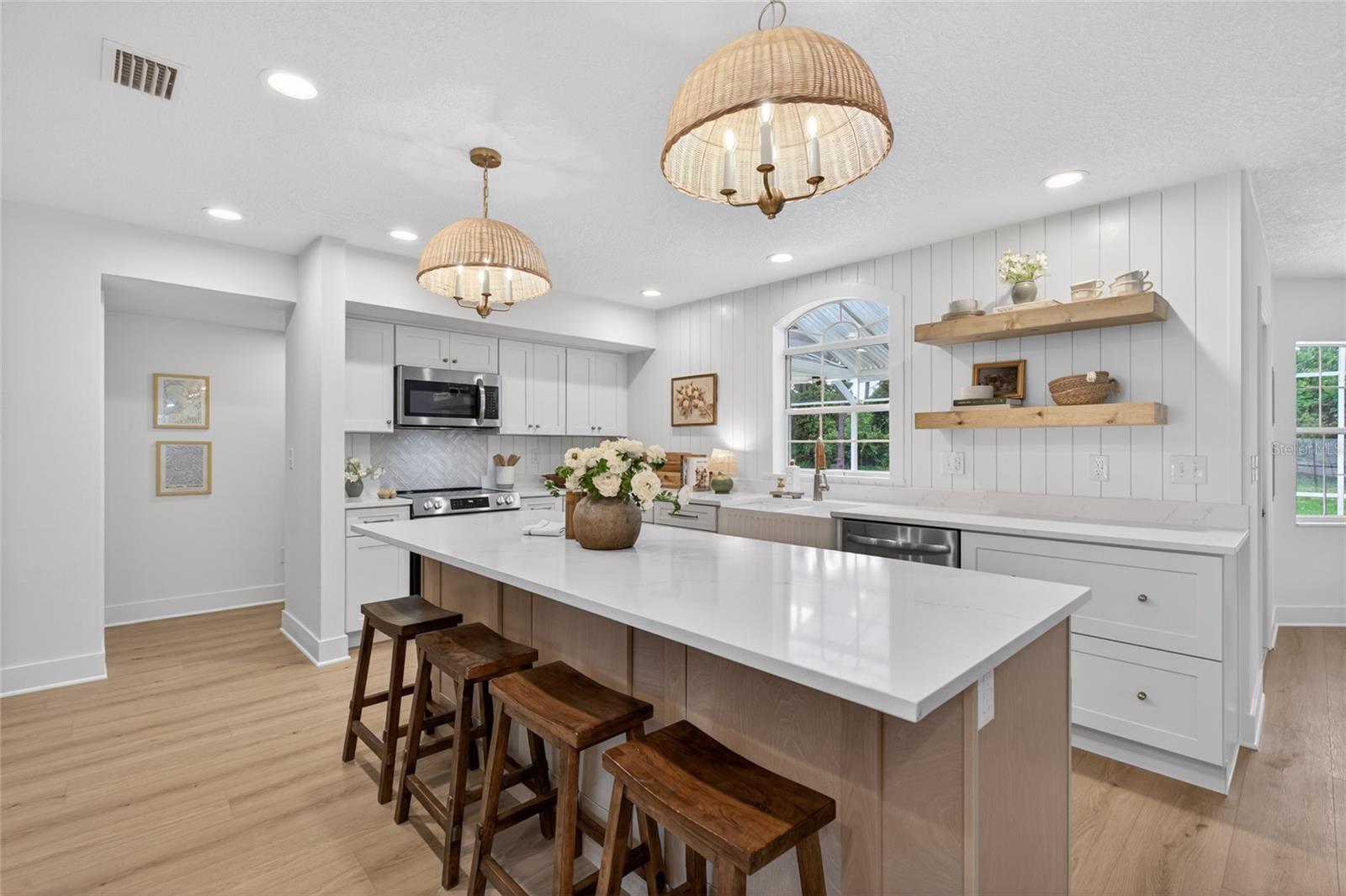 13 ELLSWORTH DR