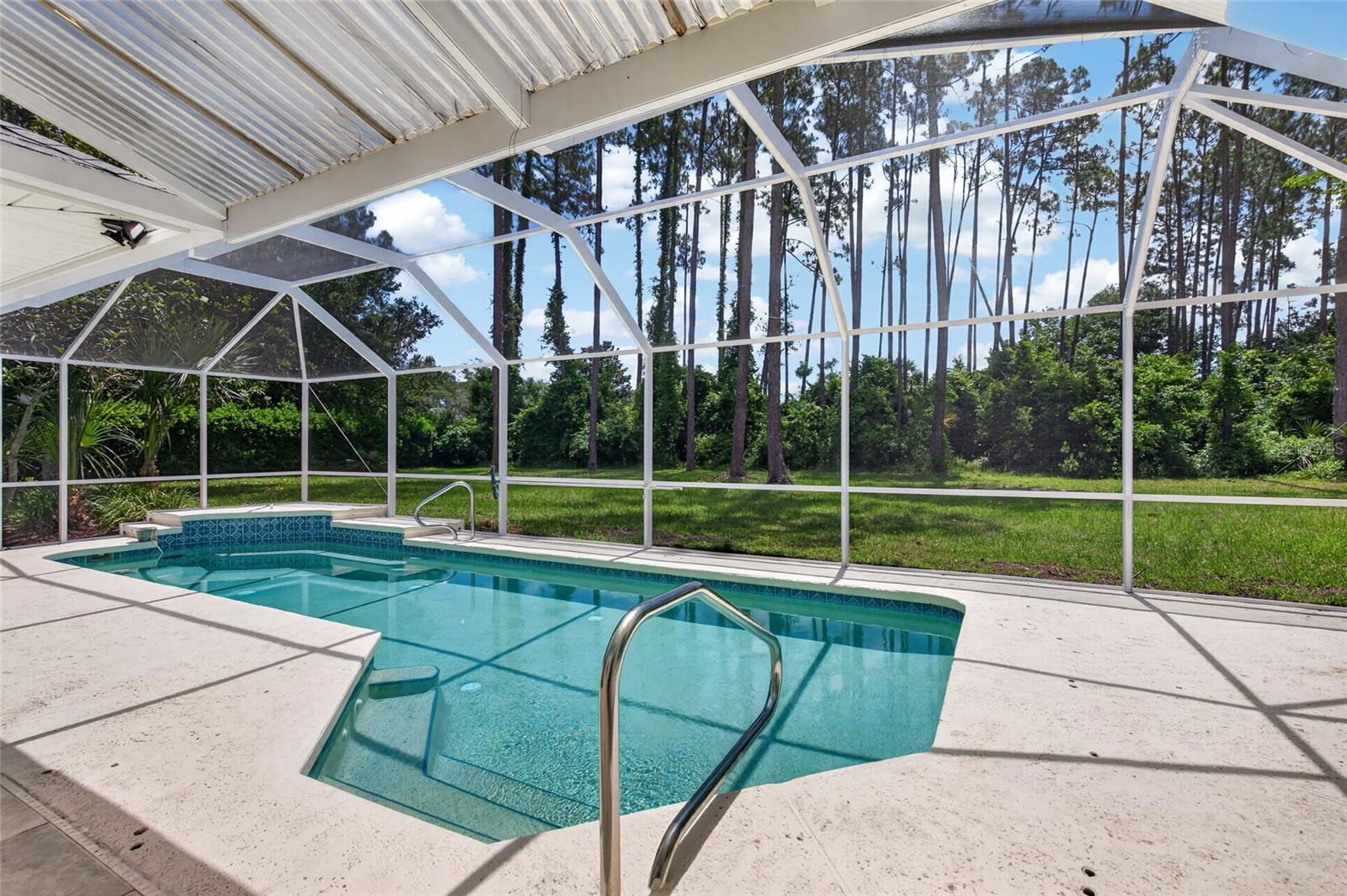 13 ELLSWORTH DR