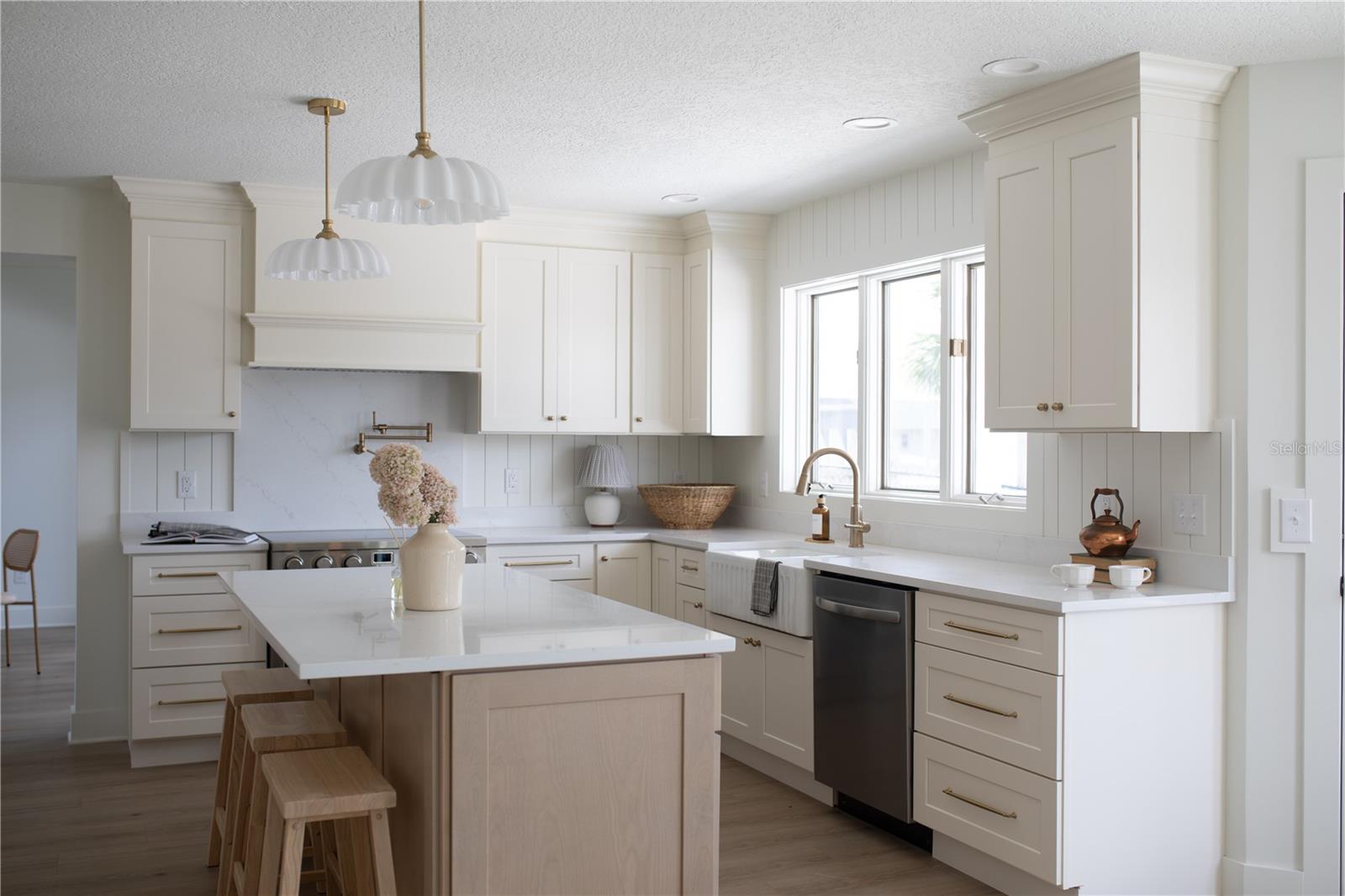 7 CHINOOK CT