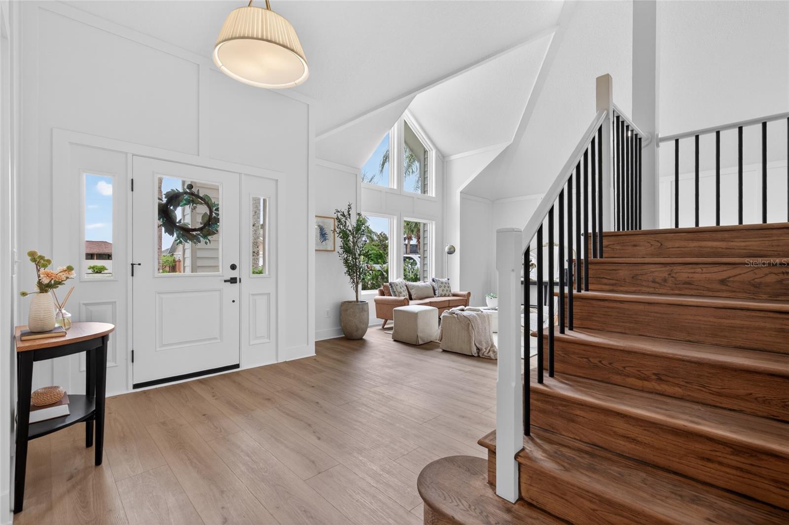 7 CHINOOK CT