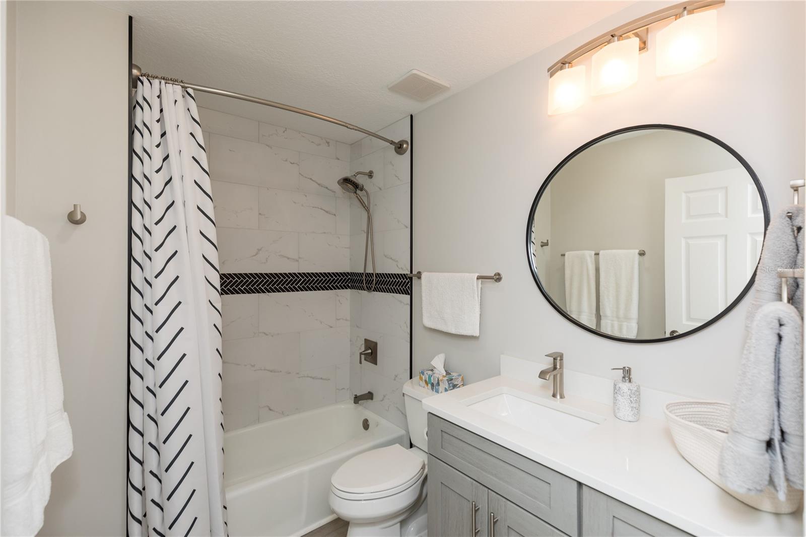 11 AVENUE DE LA MER #1207
