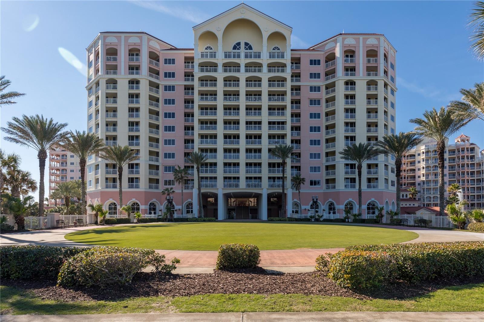 200 OCEAN CREST DR #812