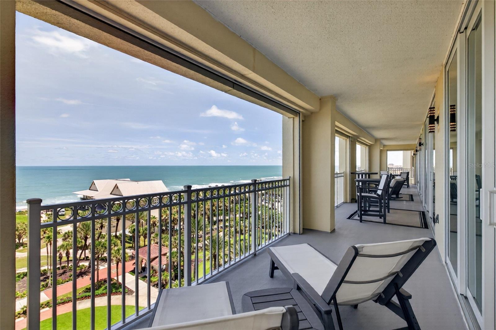 200 OCEAN CREST DR #812