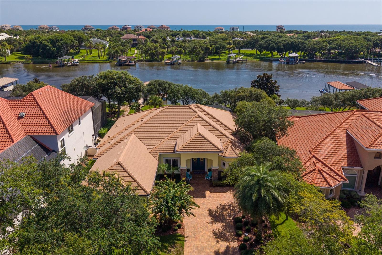 28 N WATERVIEW DR