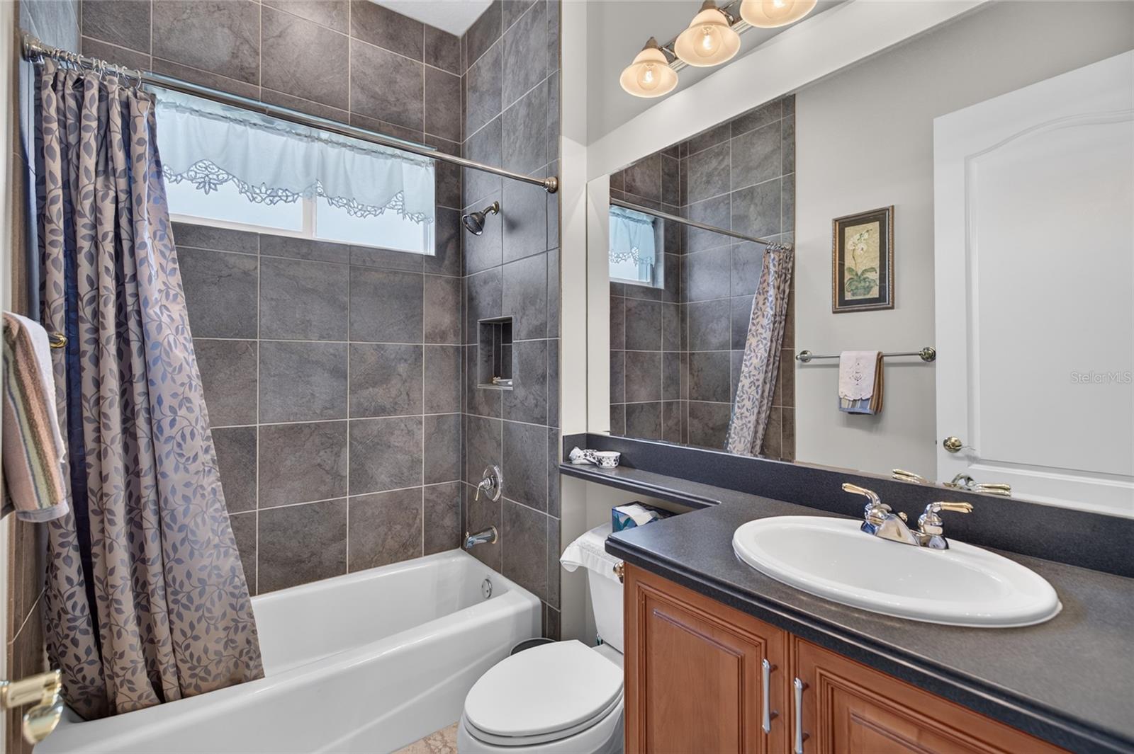 32 SAN GABRIEL LN