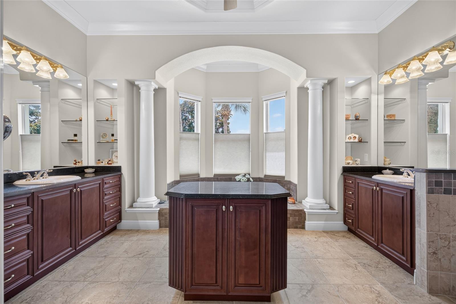 32 SAN GABRIEL LN
