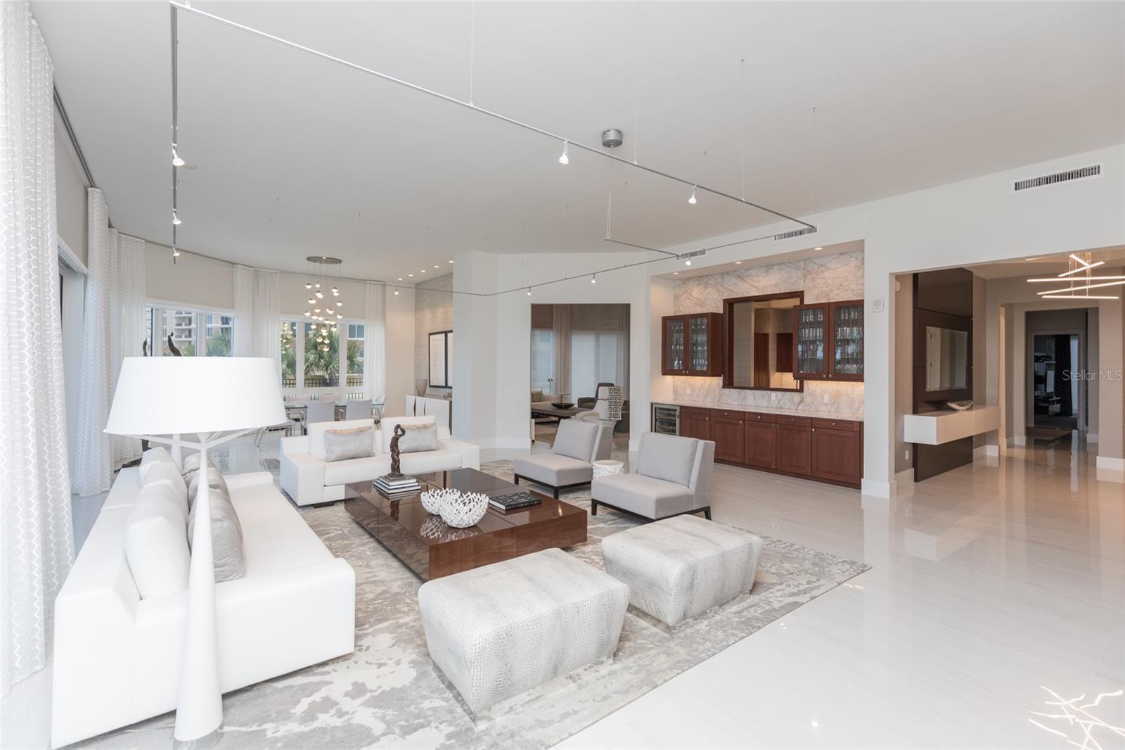 28 PORTO MAR #104