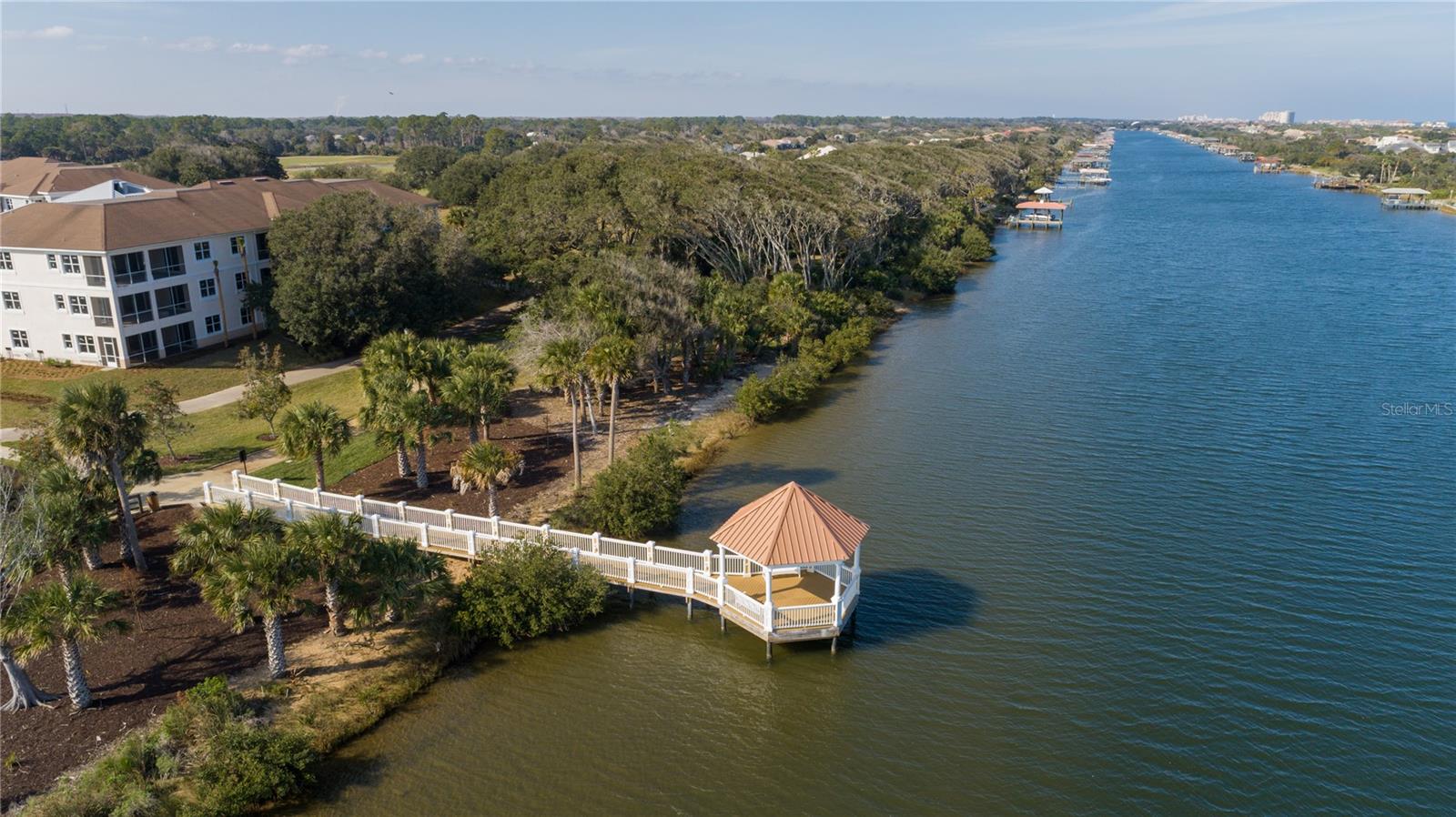 7 OASIS CIR