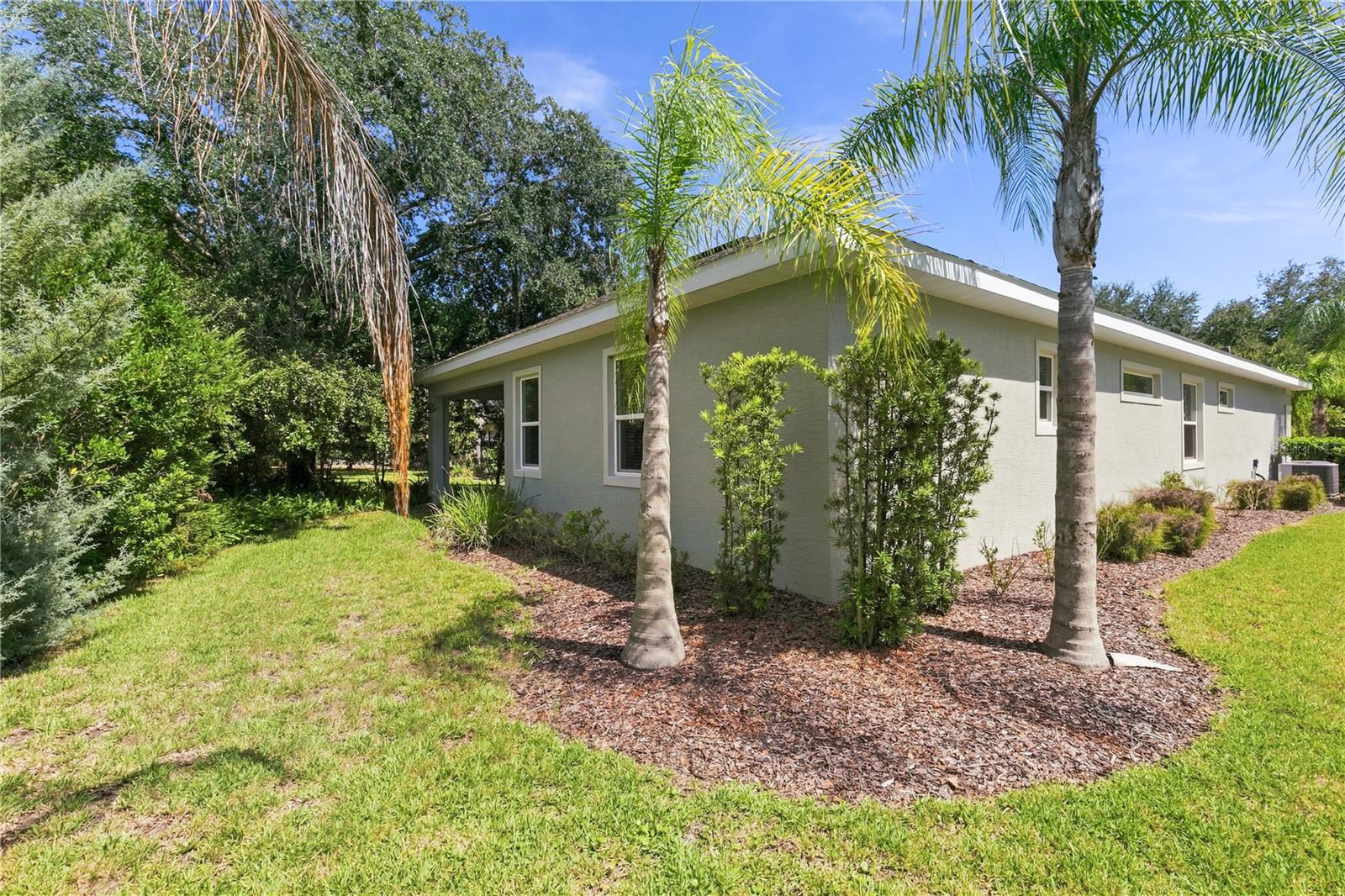 7 OASIS CIR