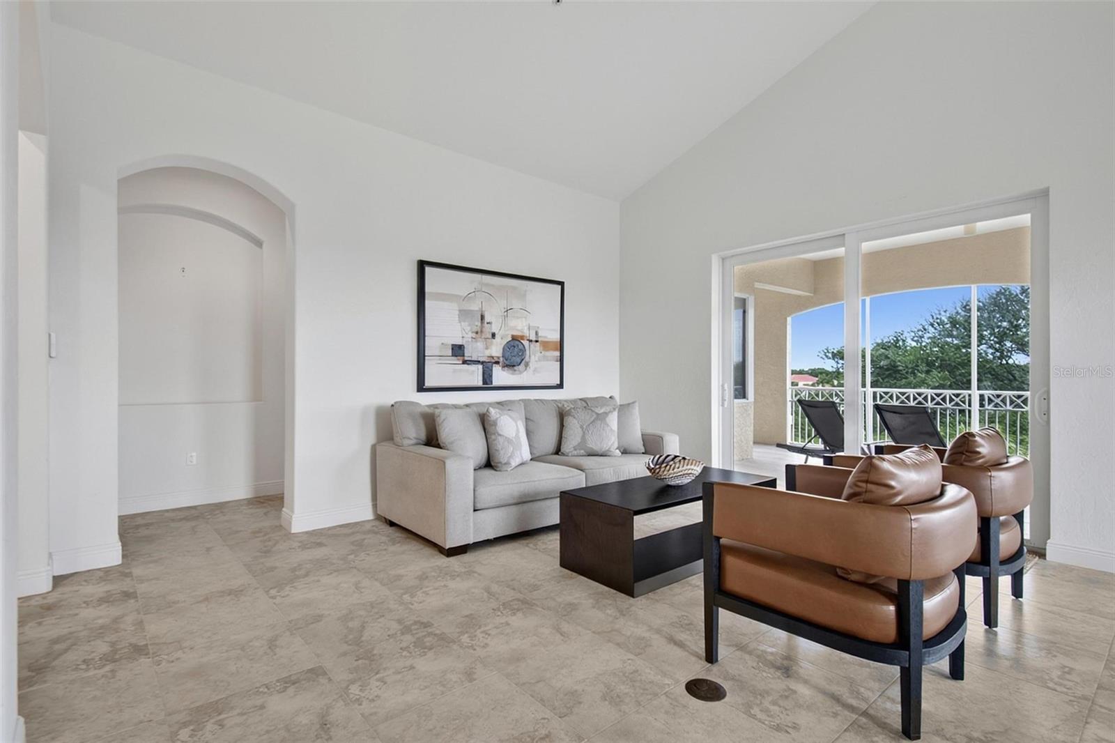 140 AVENUE DE LA MER #1703