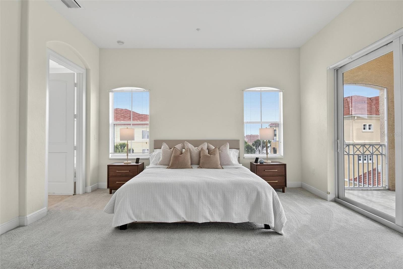 140 AVENUE DE LA MER #1703