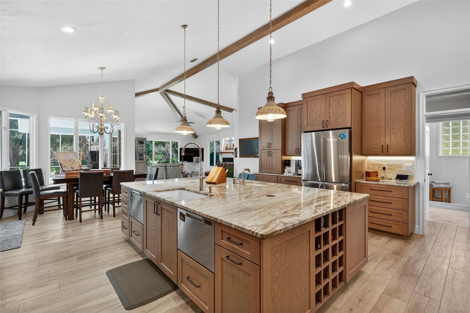 13 ANASTASIA CT