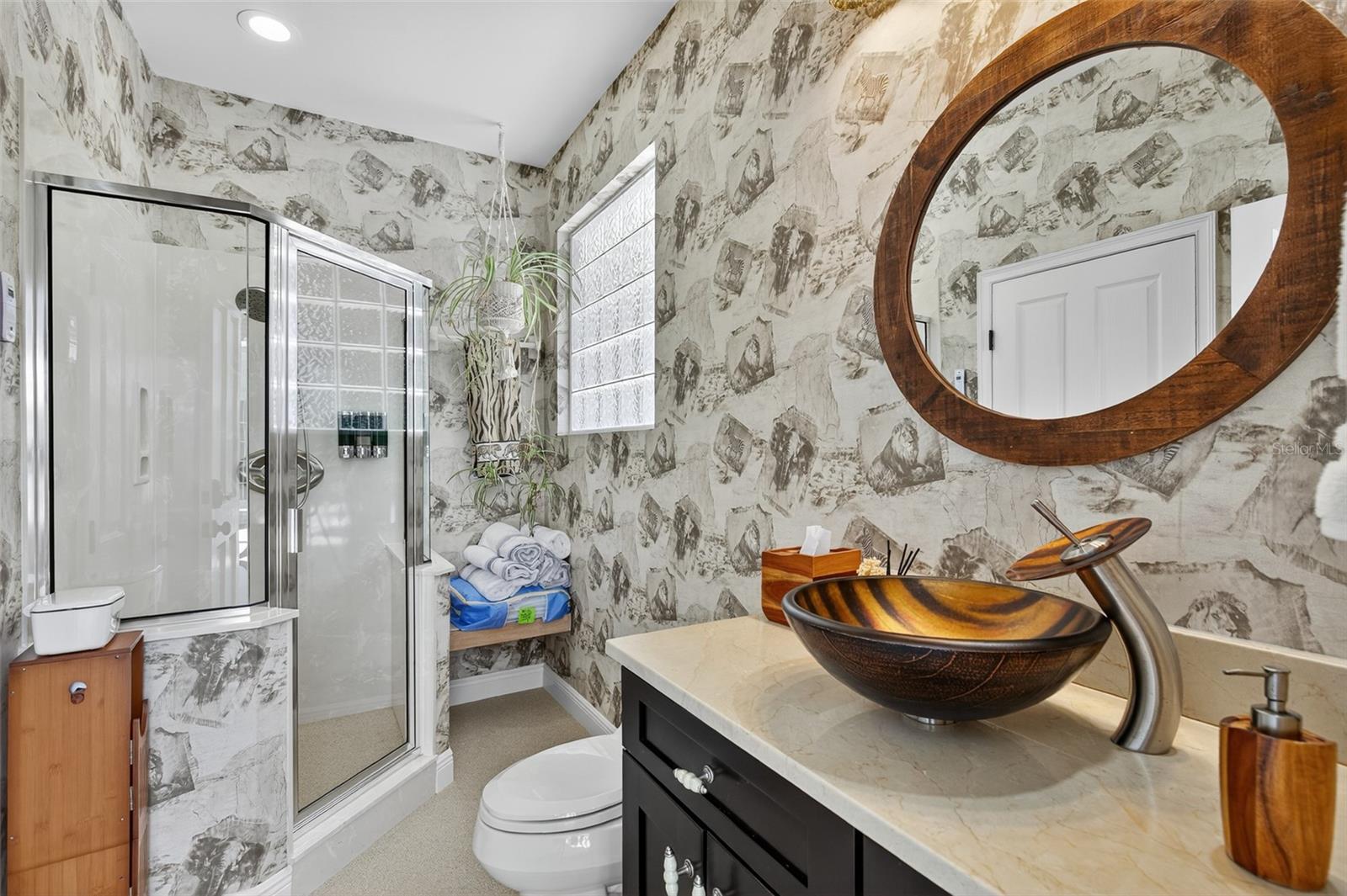 13 ANASTASIA CT