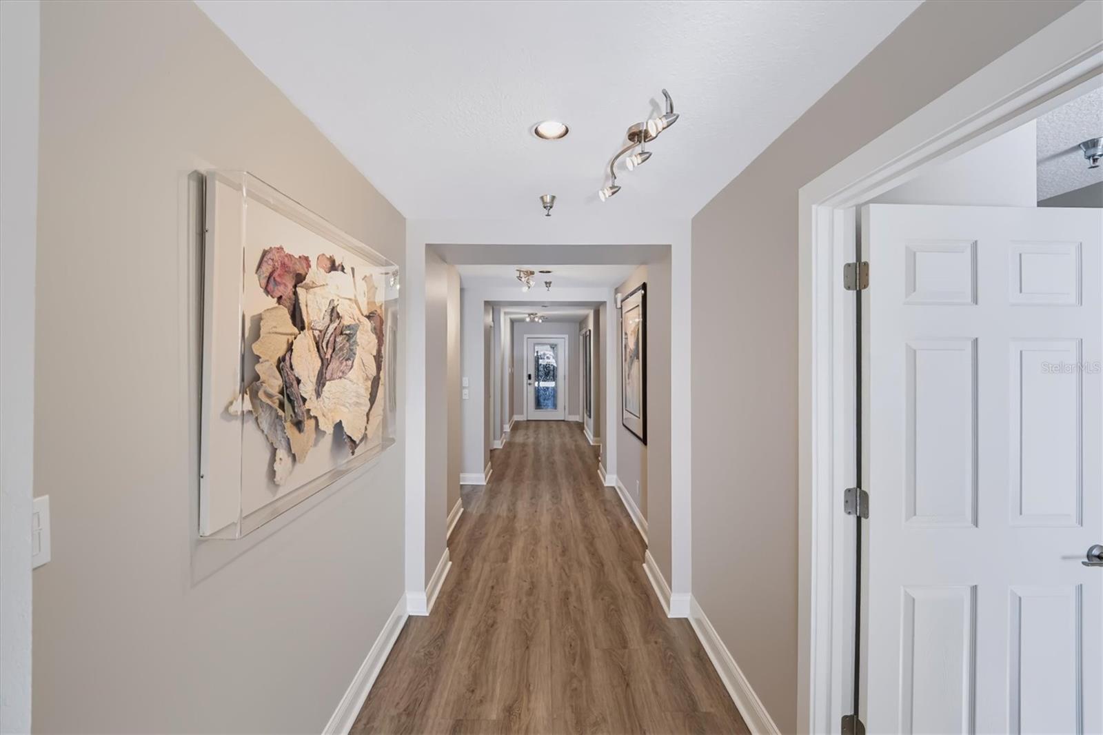 11 AVENUE DE LA MER #1207