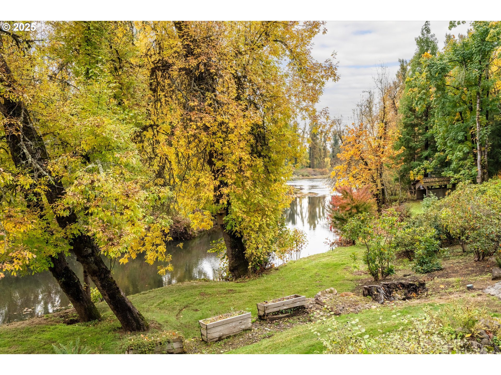 35012 MCKENZIE VIEW DR