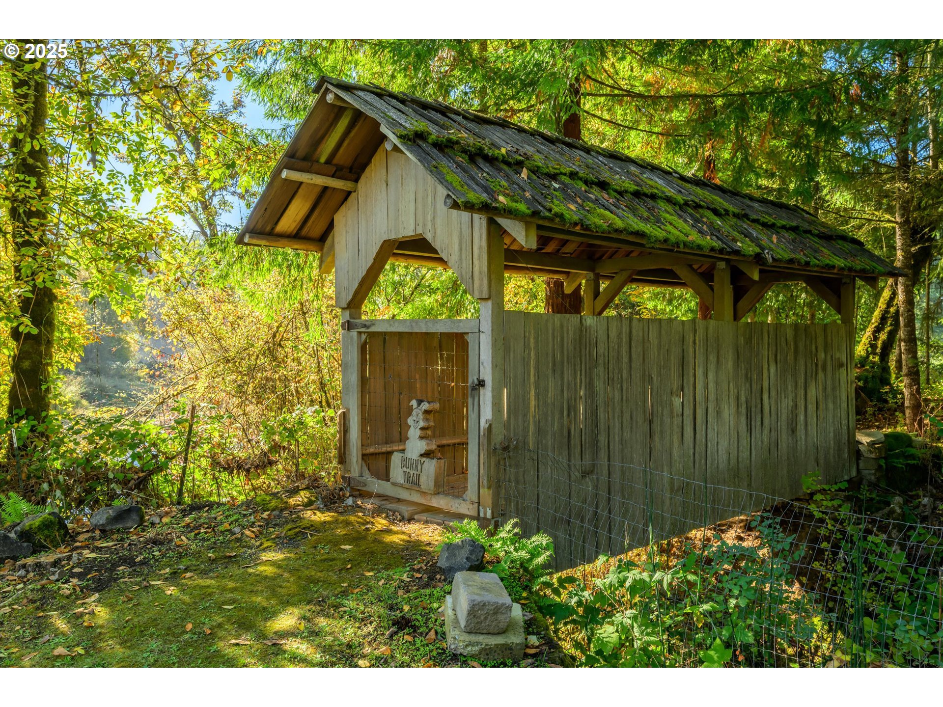 35012 MCKENZIE VIEW DR