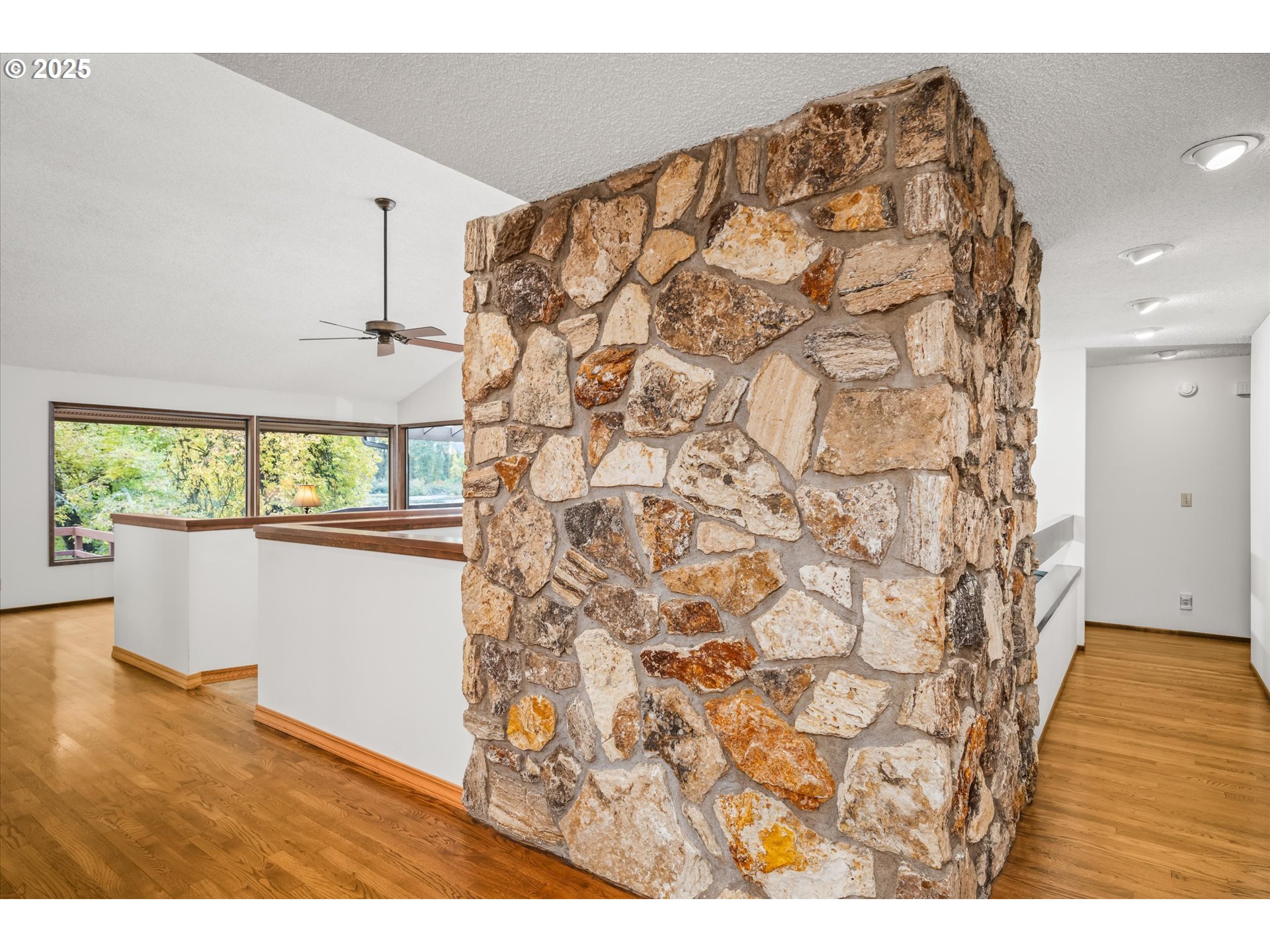 35012 MCKENZIE VIEW DR