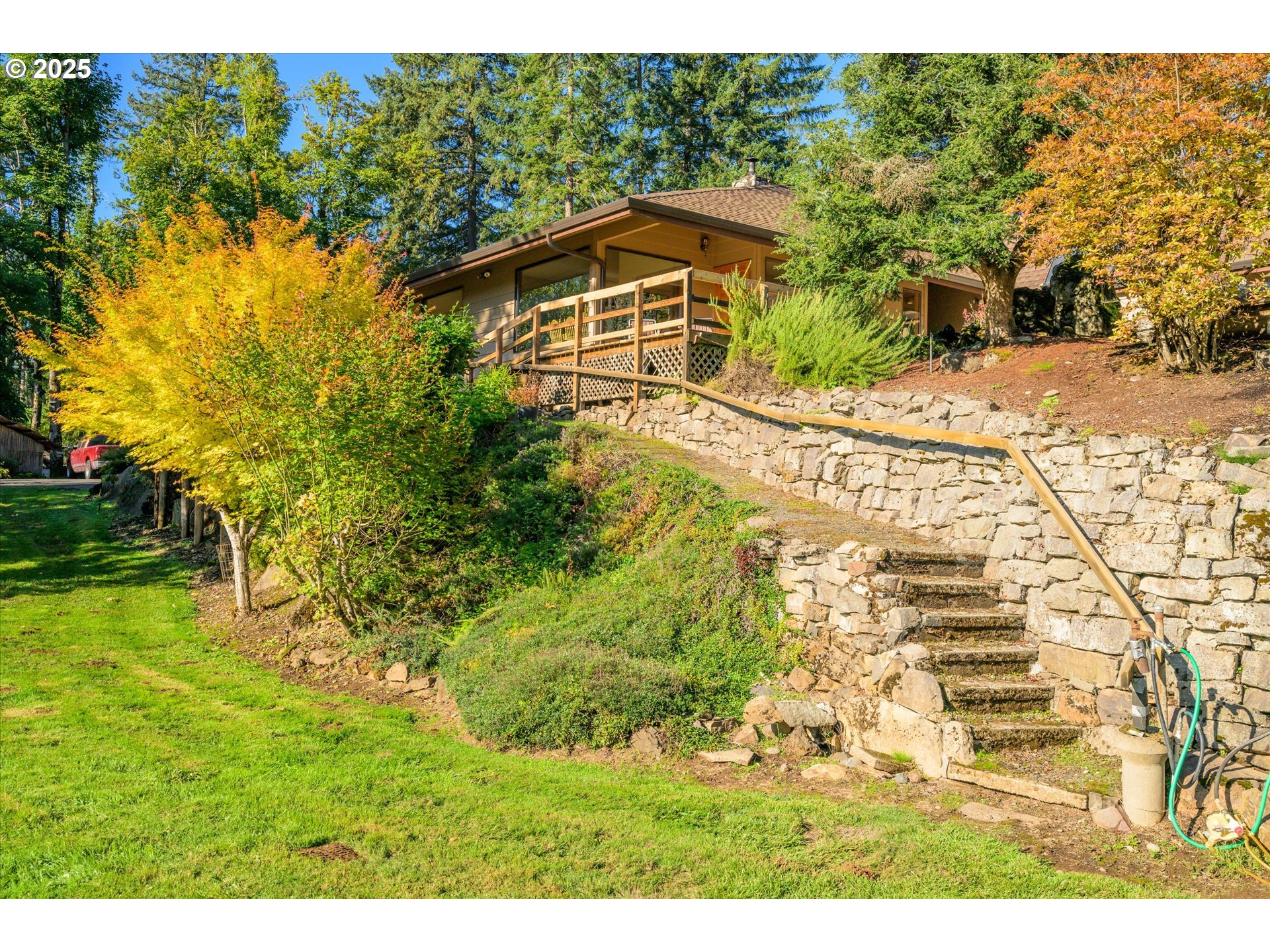 35012 MCKENZIE VIEW DR