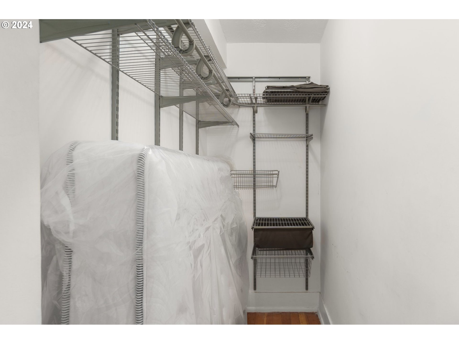 1631 NW EVERETT ST 301