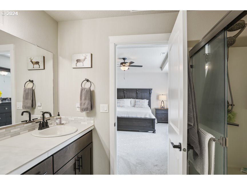 59551 EMERALD LOOP, St. Helens