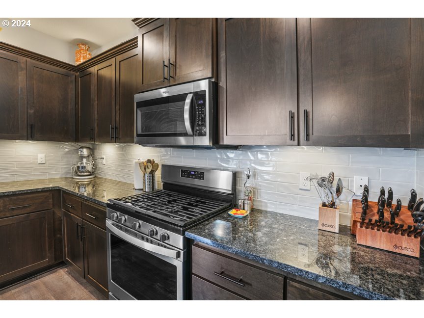 59551 EMERALD LOOP, St. Helens