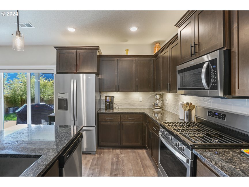 59551 EMERALD LOOP, St. Helens