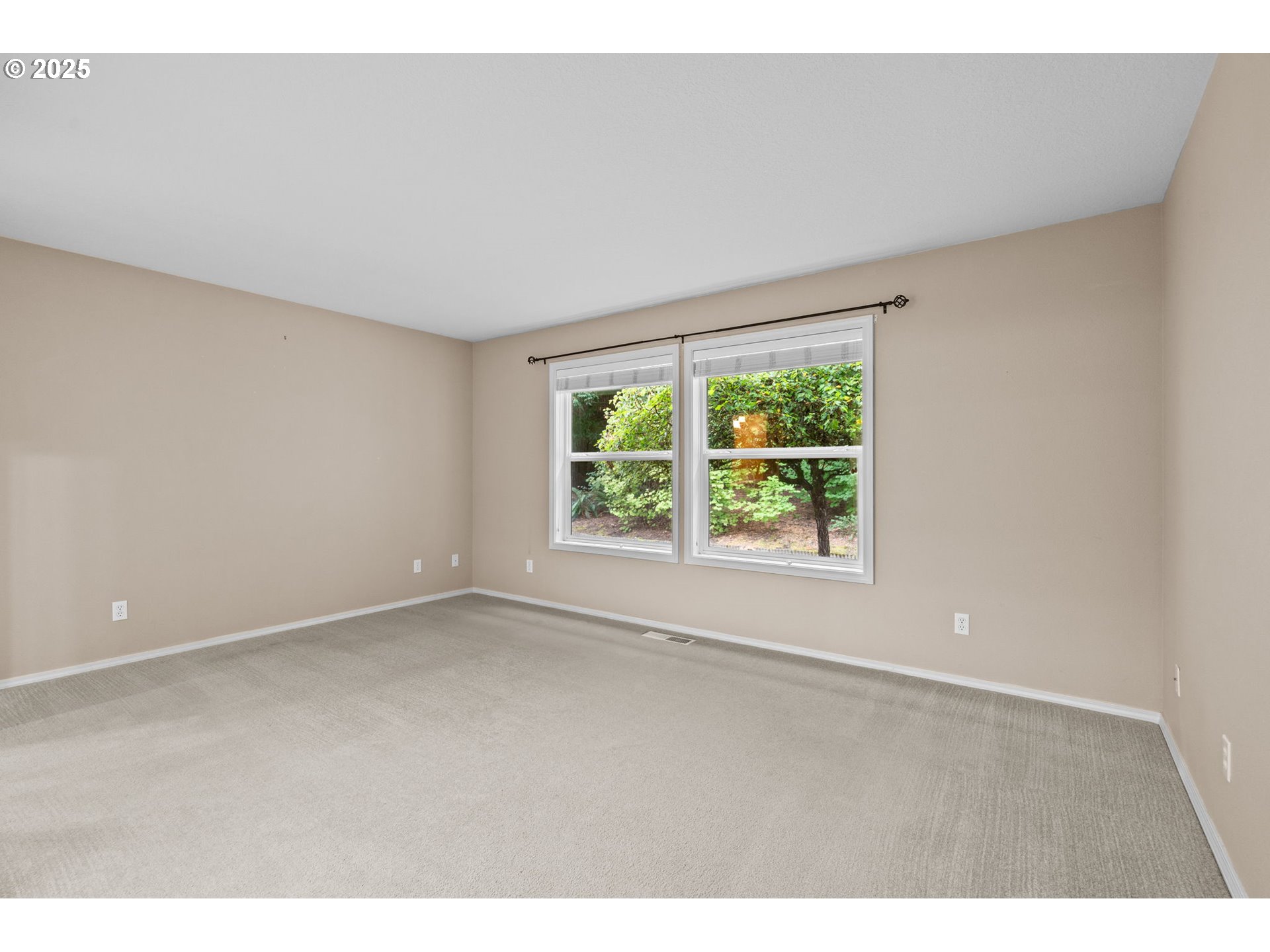 7550 SE LITTLE CREEK LN