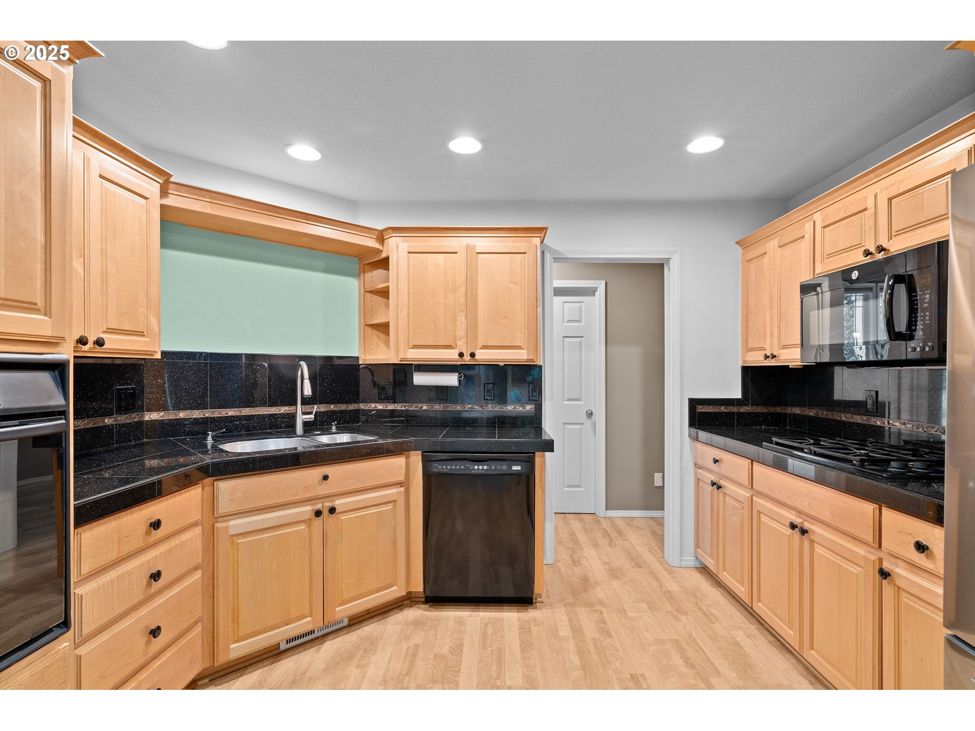 7550 SE LITTLE CREEK LN