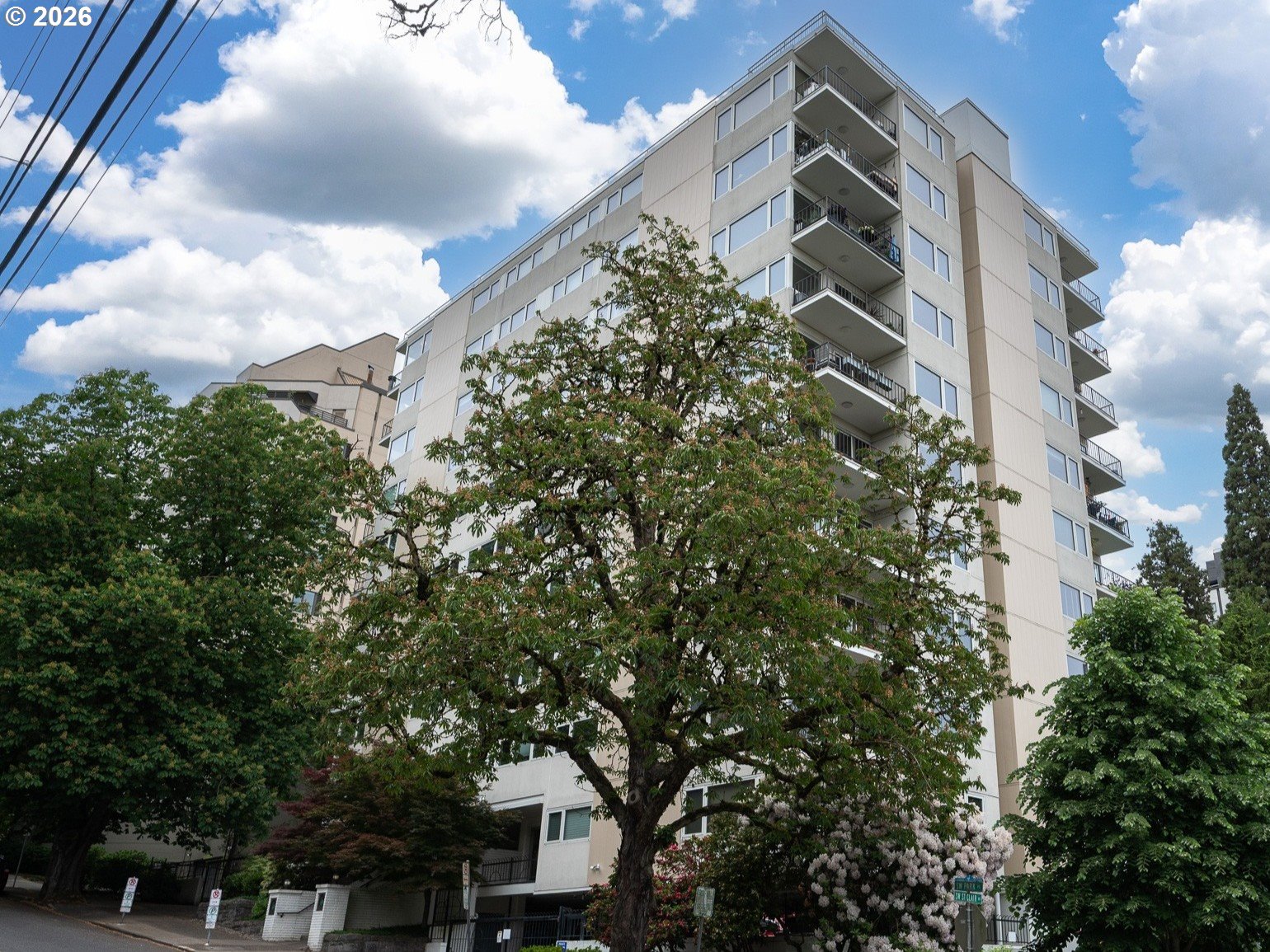 2211 SW PARK PL 102