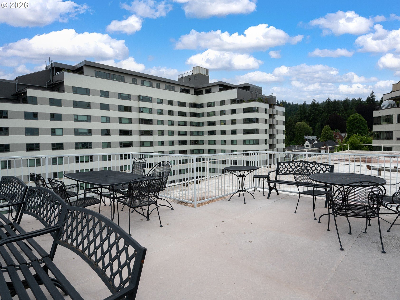 2211 SW PARK PL 102