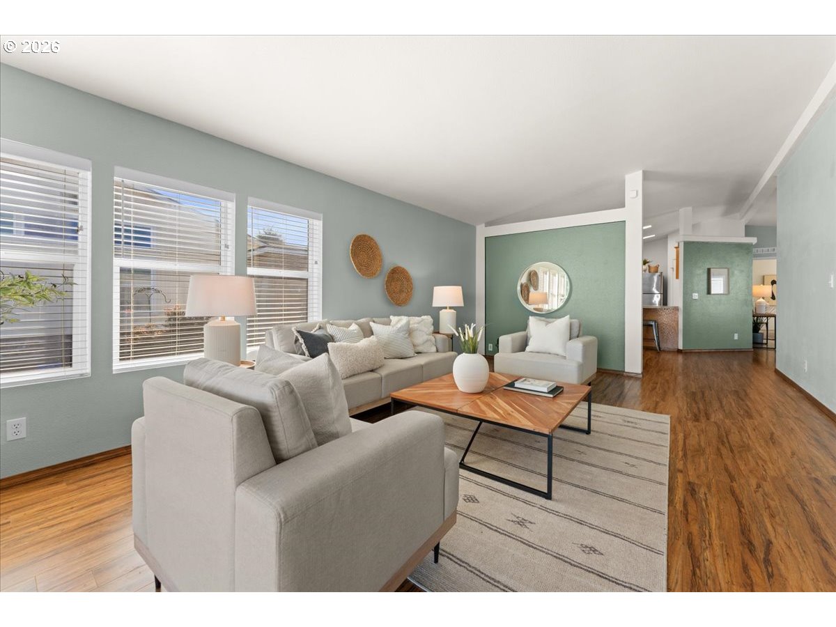 51374 SE Hoodview DR