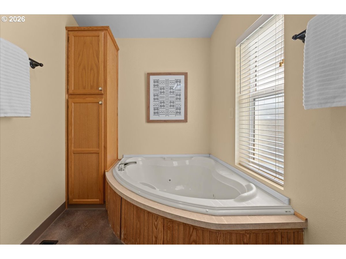 51374 SE Hoodview DR