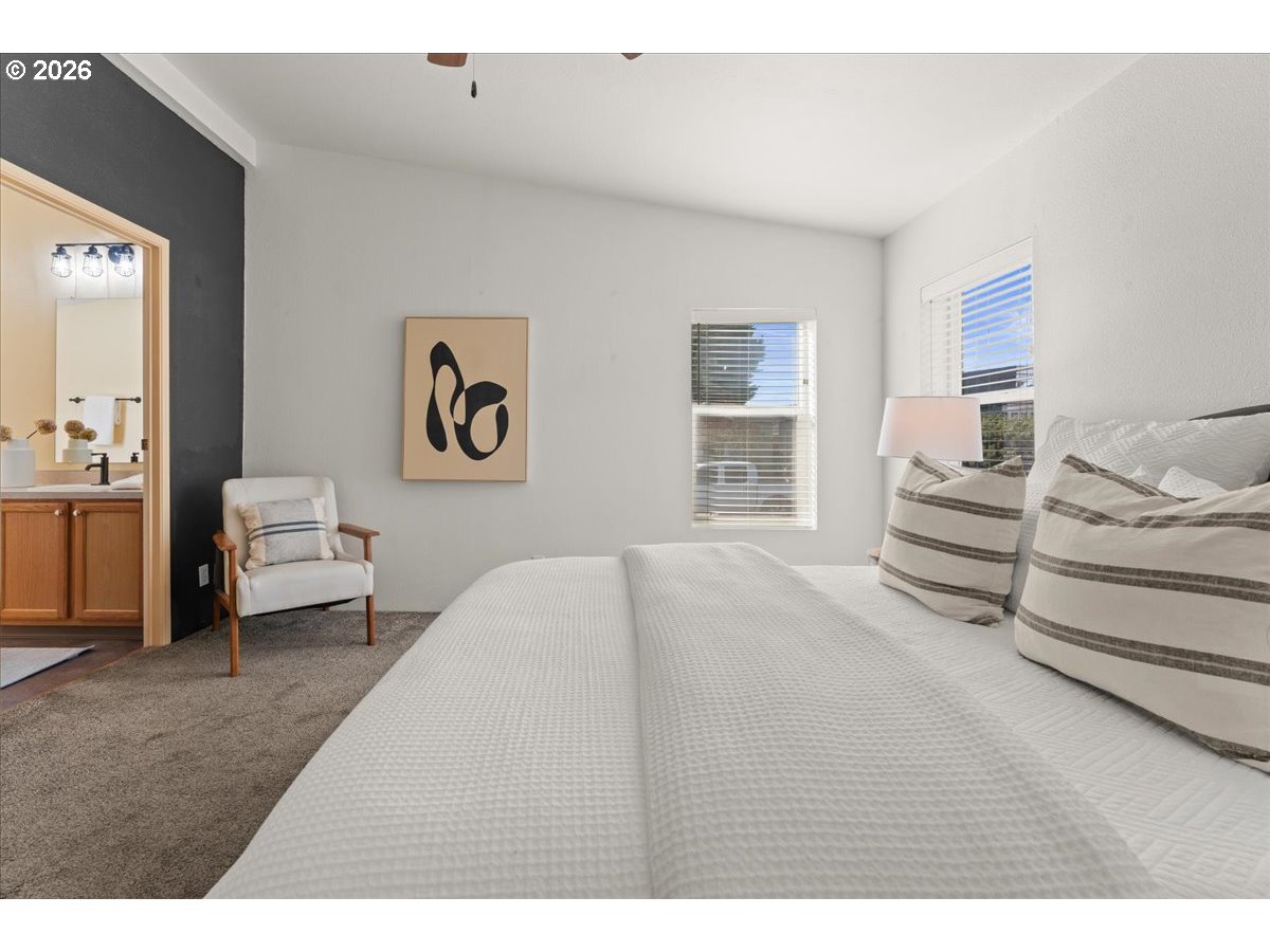 51374 SE Hoodview DR