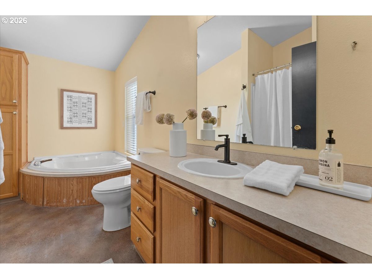 51374 SE Hoodview DR